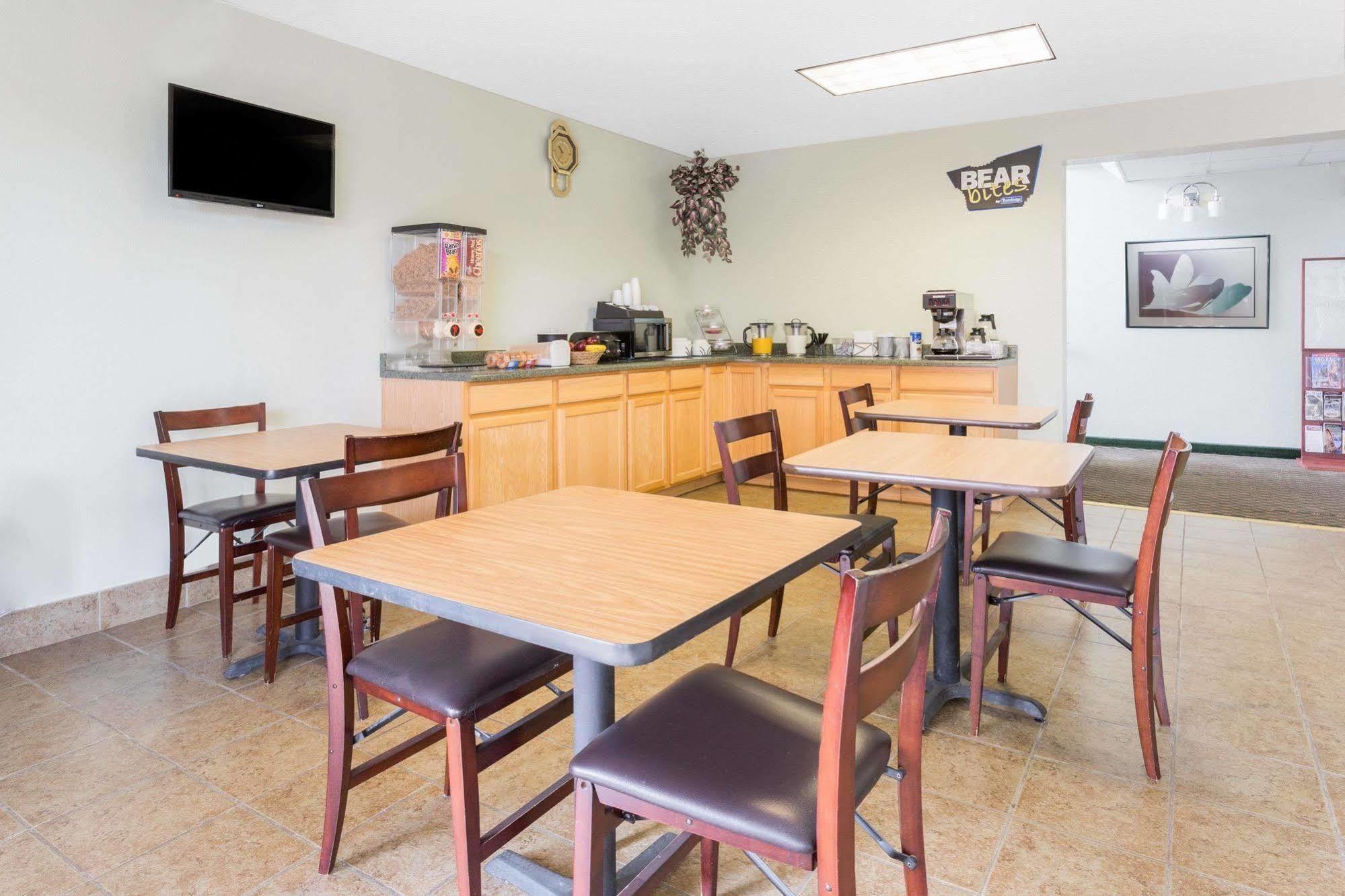 Quality Inn Rawlins I-80 Bagian luar foto
